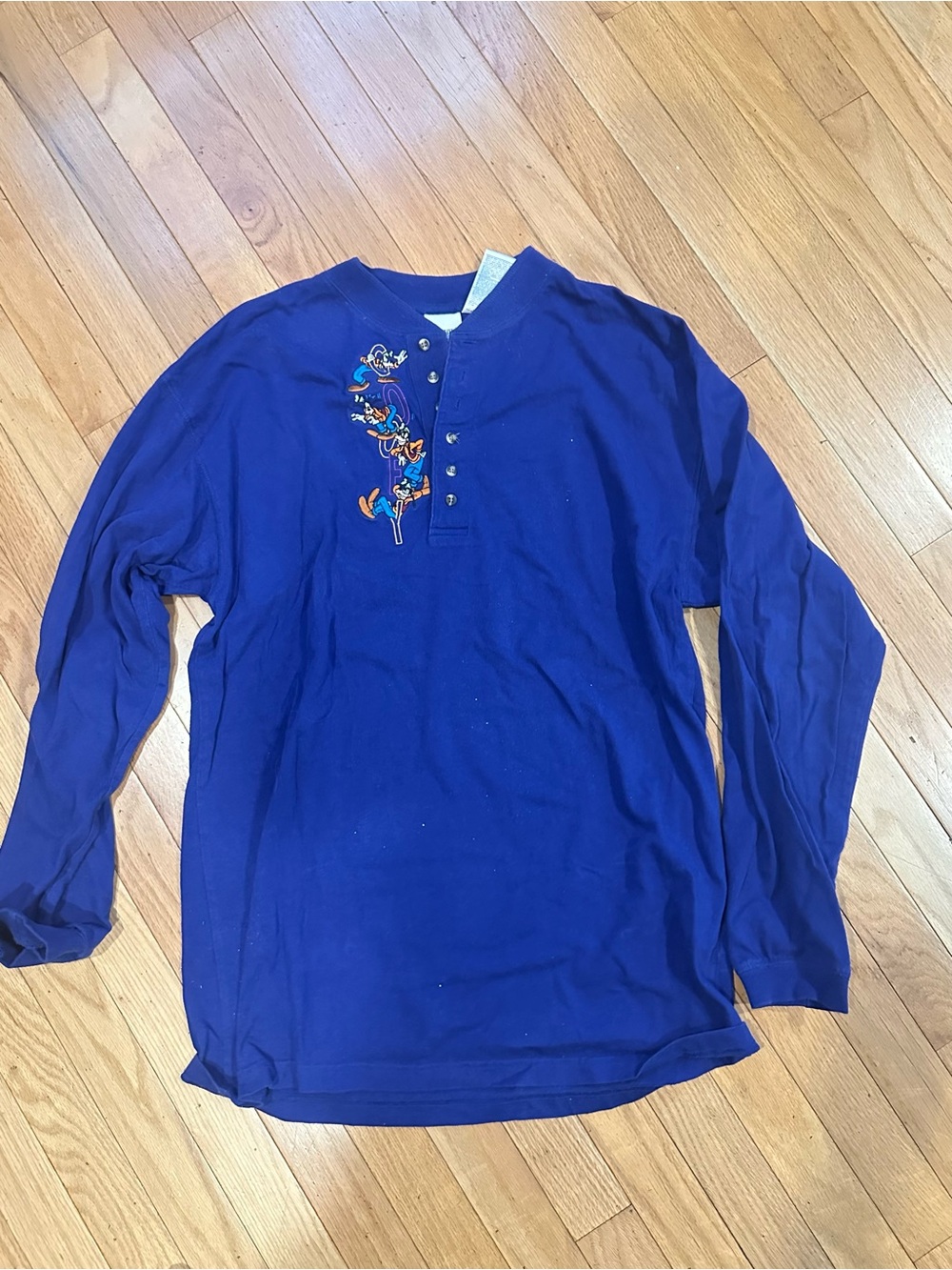 The Disney Store vintage Long Sleeve (Blue) Tee with buttons Goofy embroidered